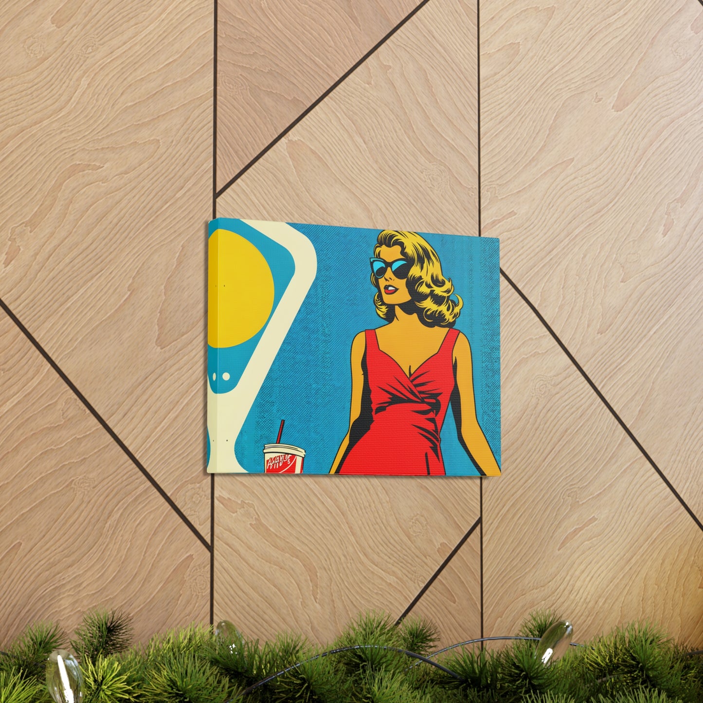 Retro Radiance: Pop Art Wall Décor