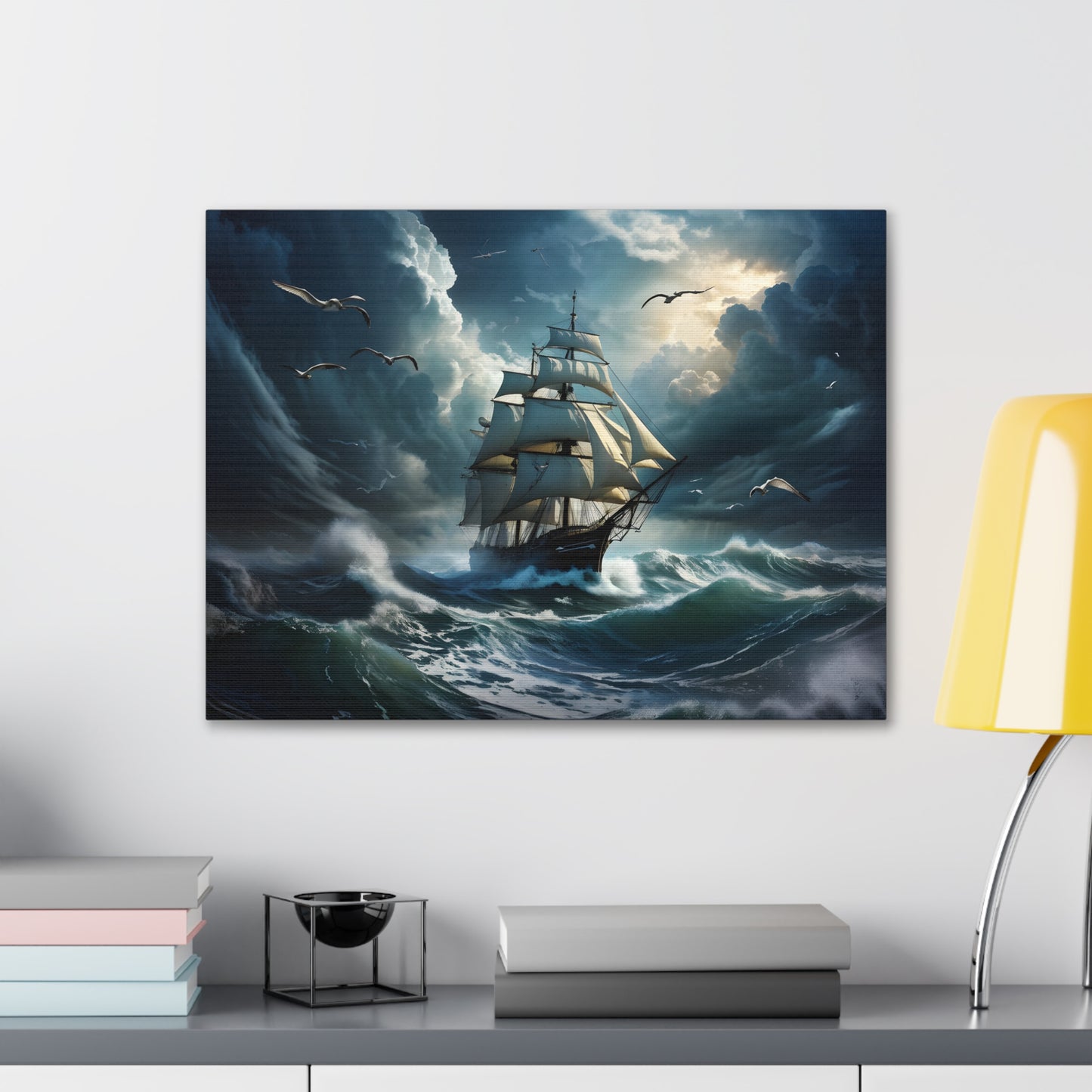 Oceanic Opulence: Nautical Wall Décor